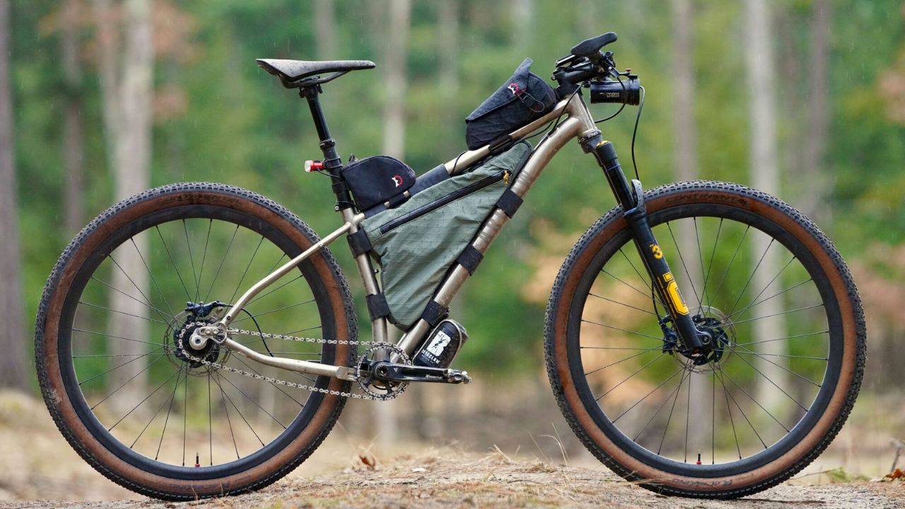 From Fat Bike Frames to Time Trials: Versatile Carbon Handlebars for Every Rider